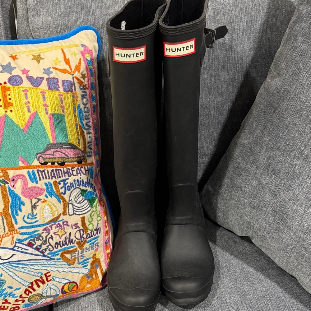 Hunter Classic Black Rain Boots